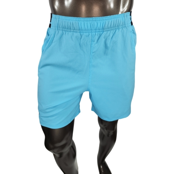 Under Armour Vanish Woven 6in Shorts - Picture 4 of 6